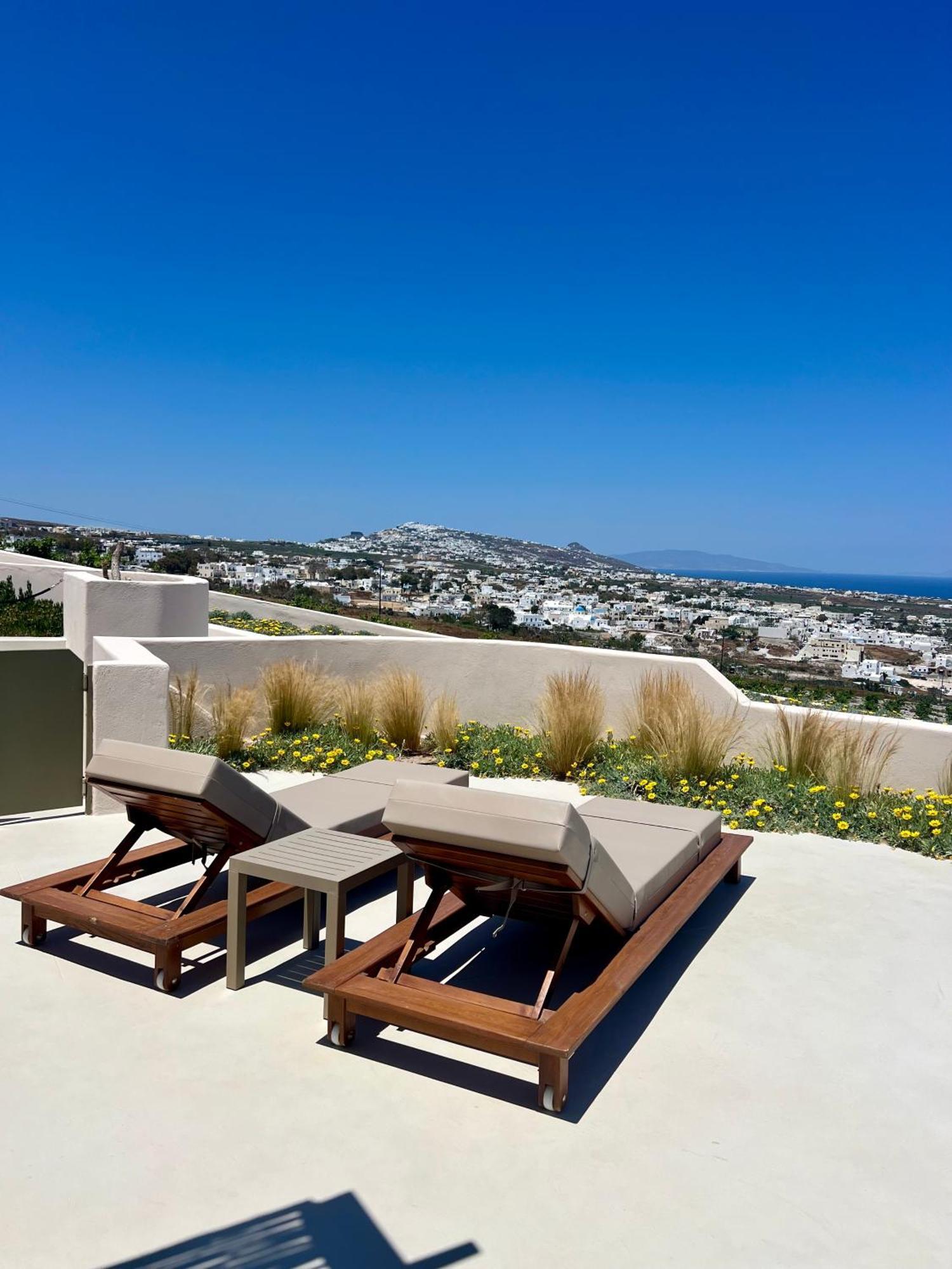 Lavadoze Luxury Suites Exo Gonia Exterior photo